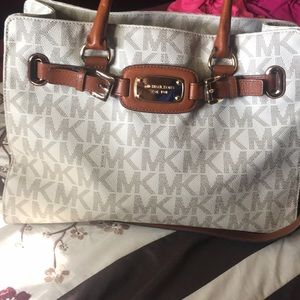 Michael Kors purse